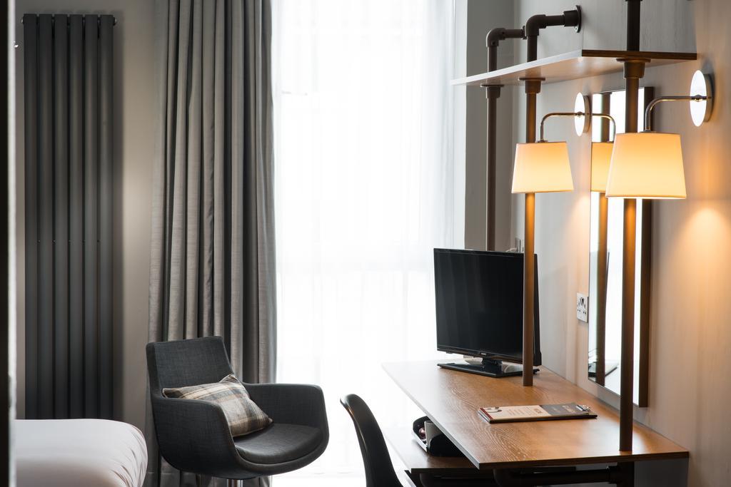 Glasgow West Hotel By Compass Hospitality Buitenkant foto